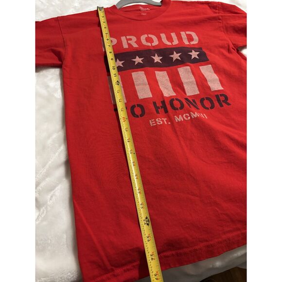 Ford Proud to Honor American Flag Mens M USA Patriotic Graphic Retro Motorsports - Picture 5 of 6